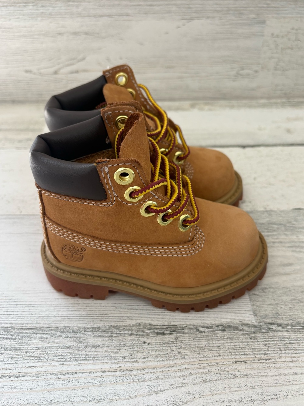 Timberland Toddler Size 4 Classic Lace Up Boots Waterproof Primaloft Insulation